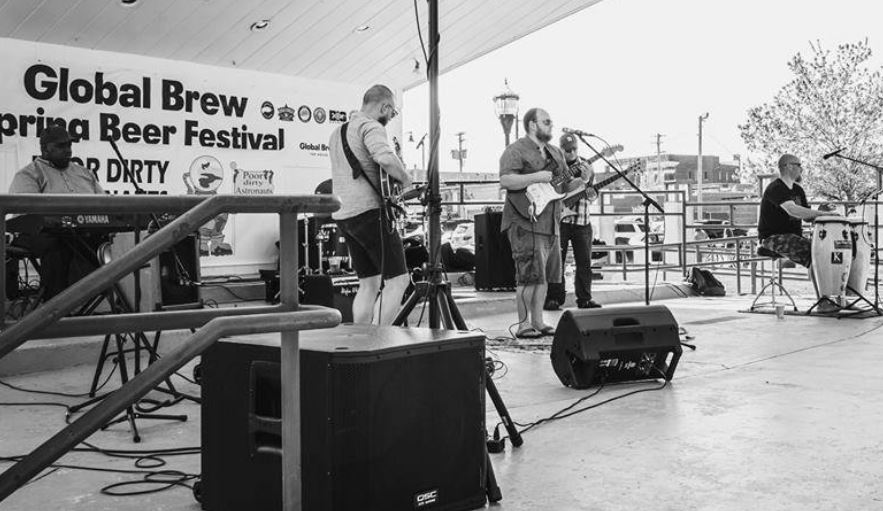 2016-04-23_Live at Edwardsville City Park