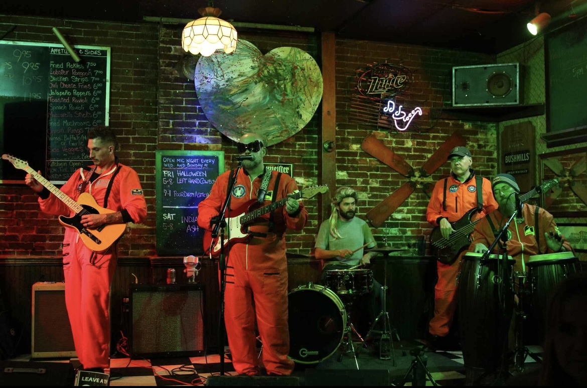 2025-10-31_LIVE AT THE STAGGER INN AGAIN