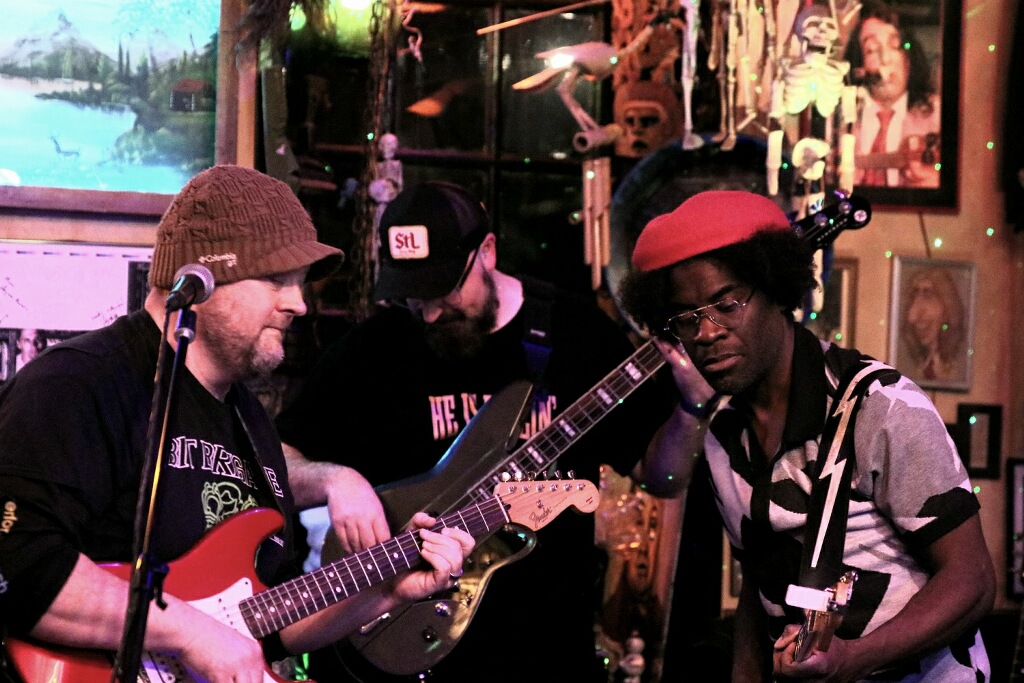 2026-02-05_LIVE AT VENICE CAFE